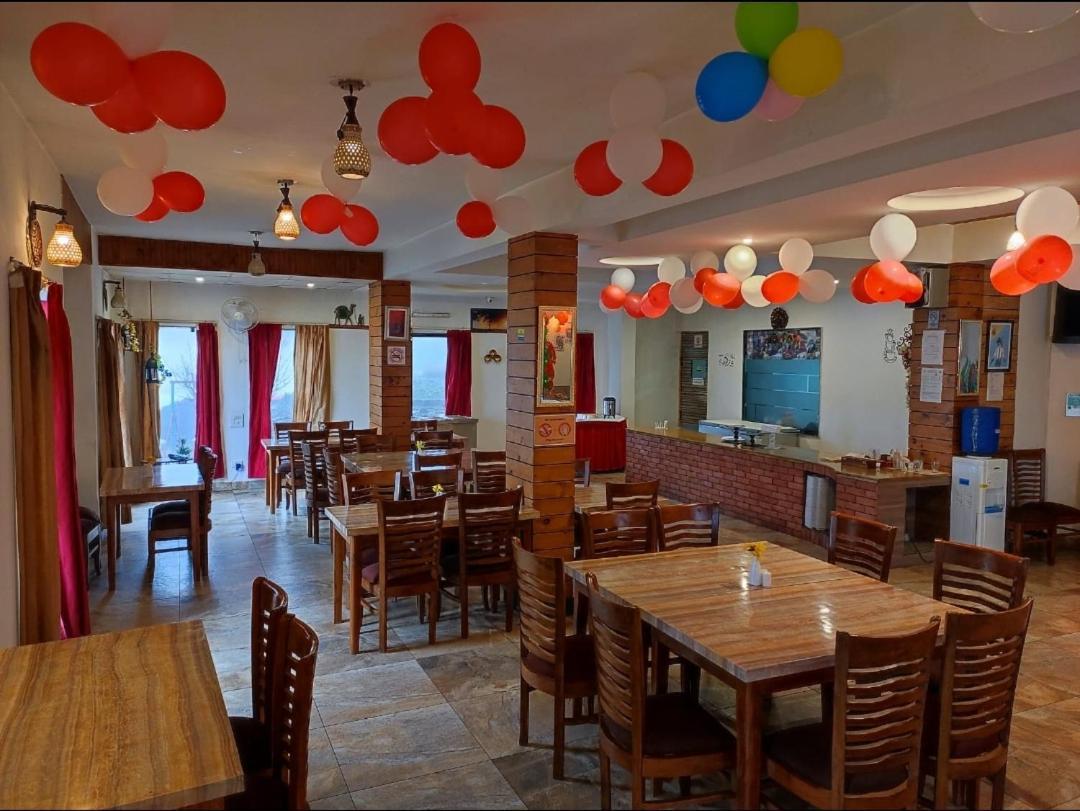 Mist N Meadows Resort Rajgarh  Экстерьер фото