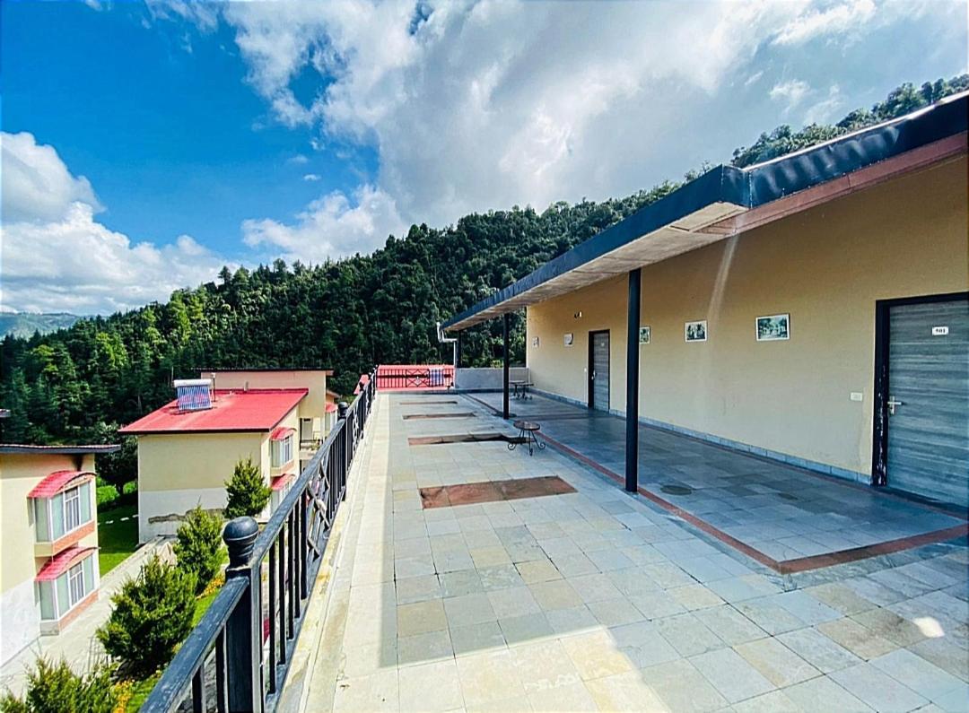 Mist N Meadows Resort Rajgarh  Экстерьер фото